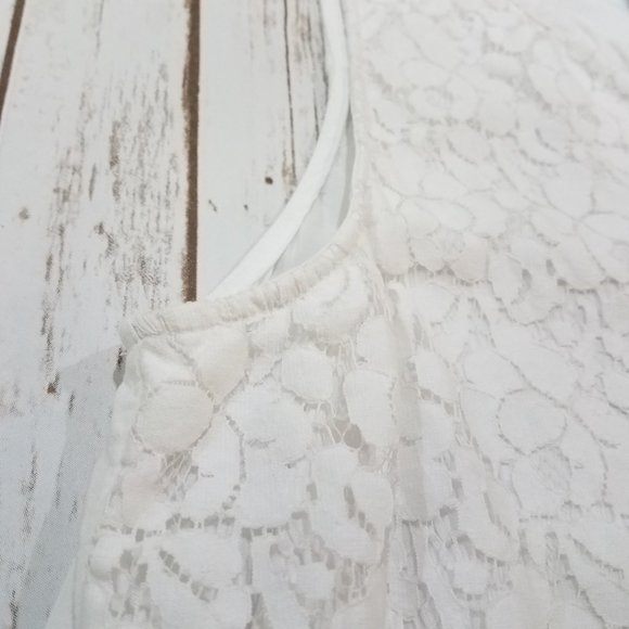 Liz Clairborne Sleeveless White Tank - Picture 6 of 12